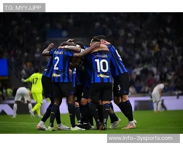 国米主场球迷为J马丁内斯加油助威助其走出车祸阴影重返赛场