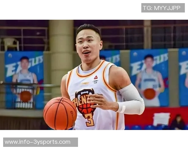 贺希宁稳定发挥约翰逊状态回暖期待与史密斯争夺上岗机会 贺希宁稳定发挥约翰逊状态回暖期待与史密斯争夺上岗机会